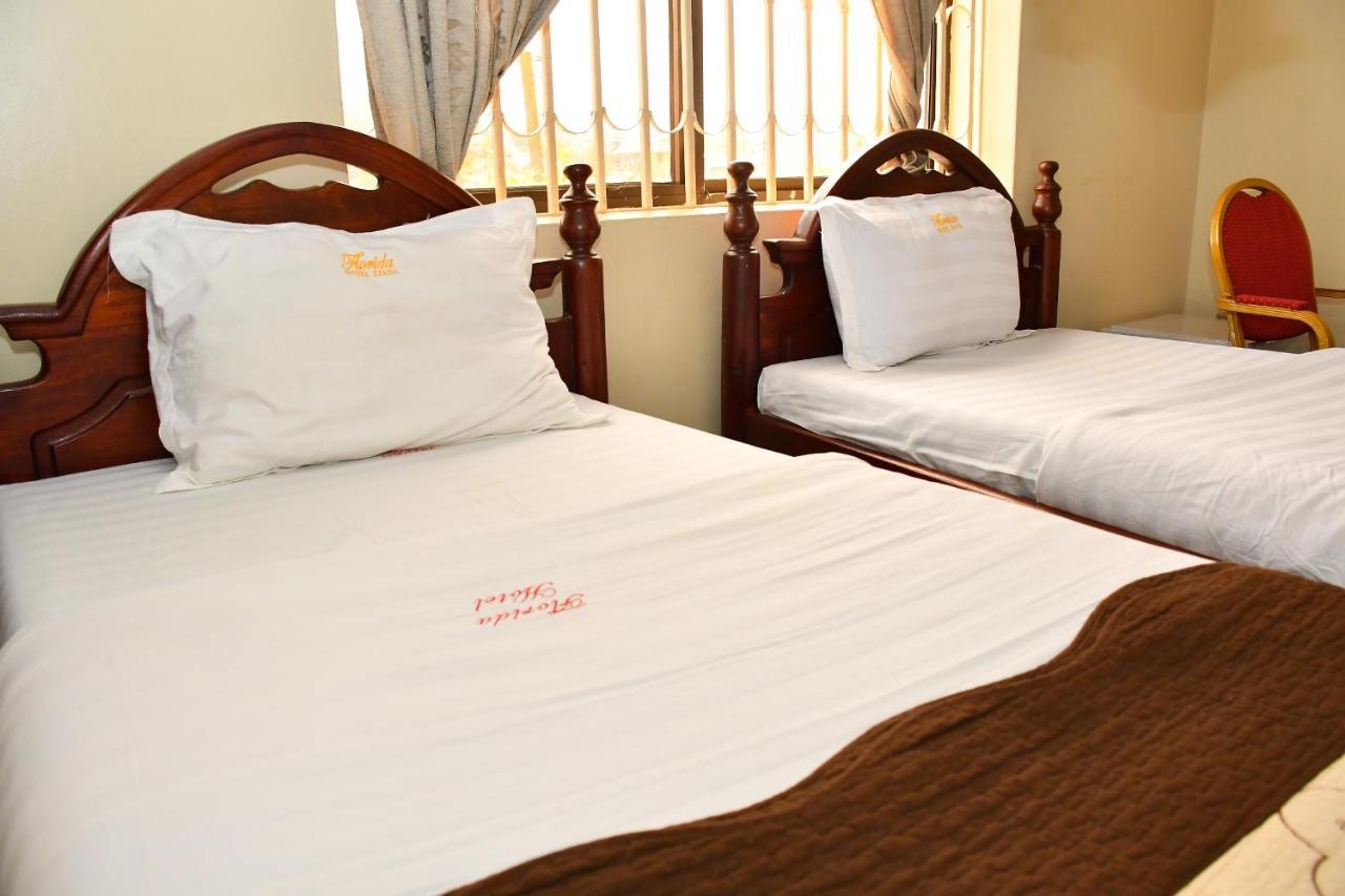Florida Hotel Zaana كامبالا المظهر الخارجي الصورة