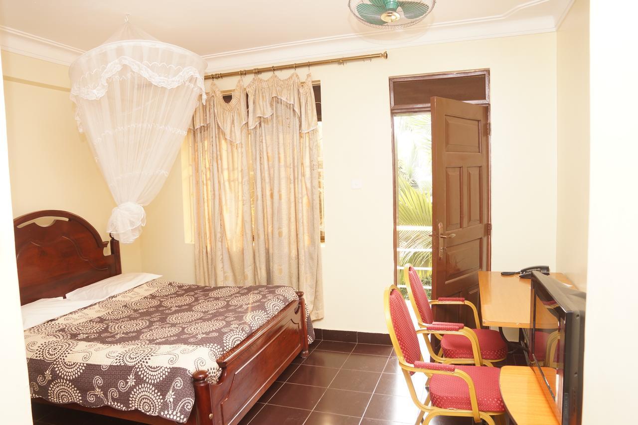 Florida Hotel Zaana كامبالا المظهر الخارجي الصورة