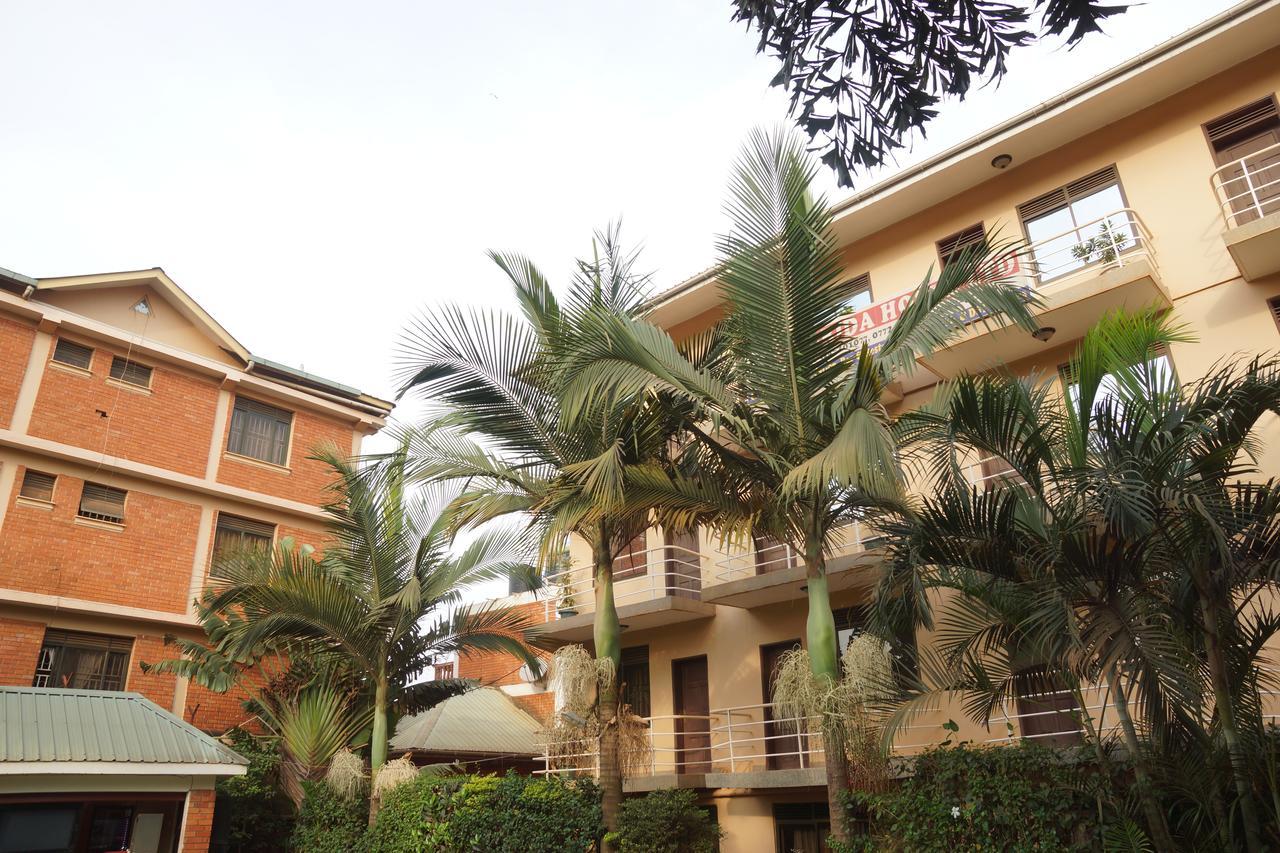 Florida Hotel Zaana كامبالا المظهر الخارجي الصورة