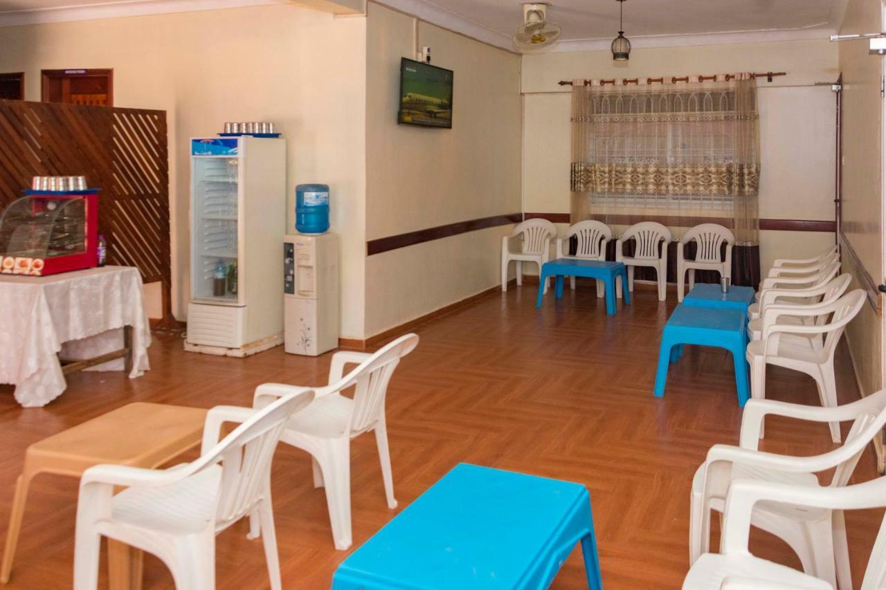 Florida Hotel Zaana كامبالا المظهر الخارجي الصورة