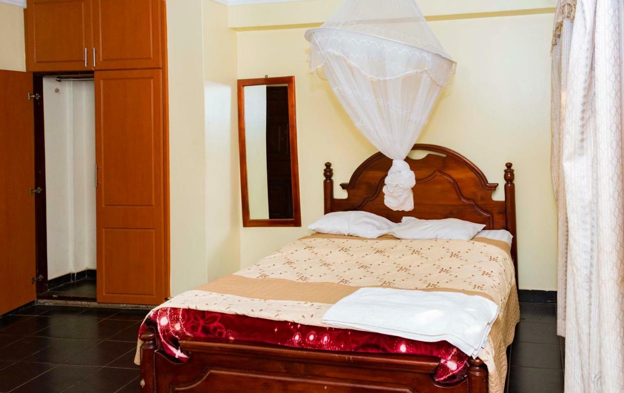 Florida Hotel Zaana كامبالا المظهر الخارجي الصورة